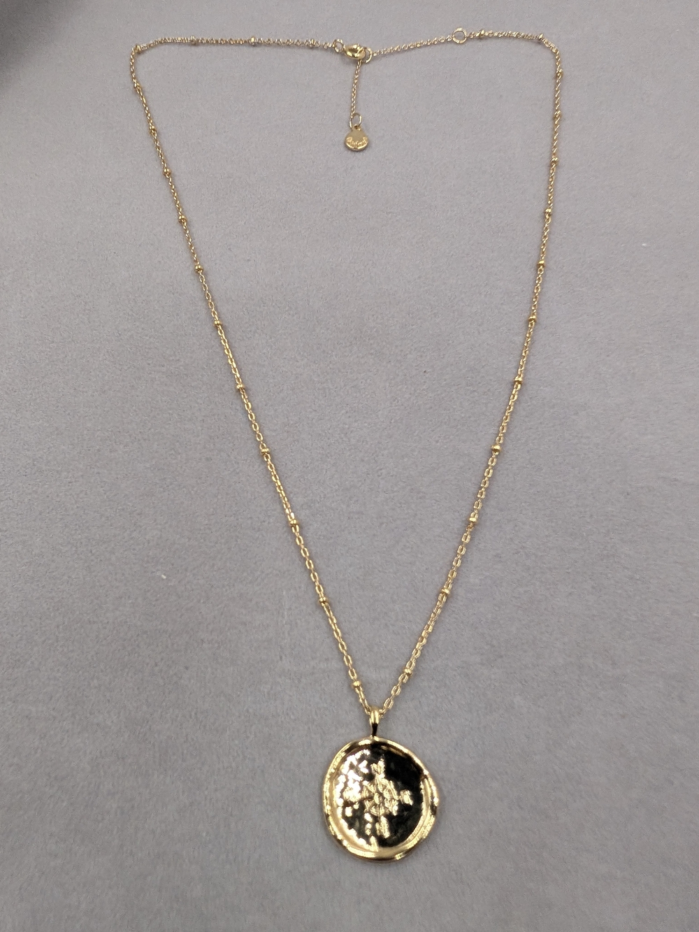 Gorjana Compass Coin Necklace 18K Gold Plated Celestial | M154 - Picture 7 of 9